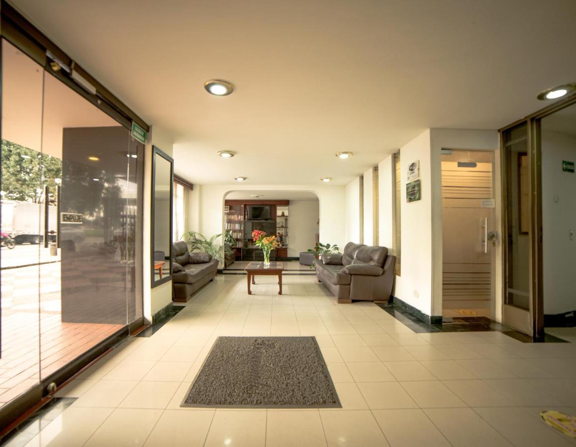 Apartamentos Galerias Богота Екстериор снимка