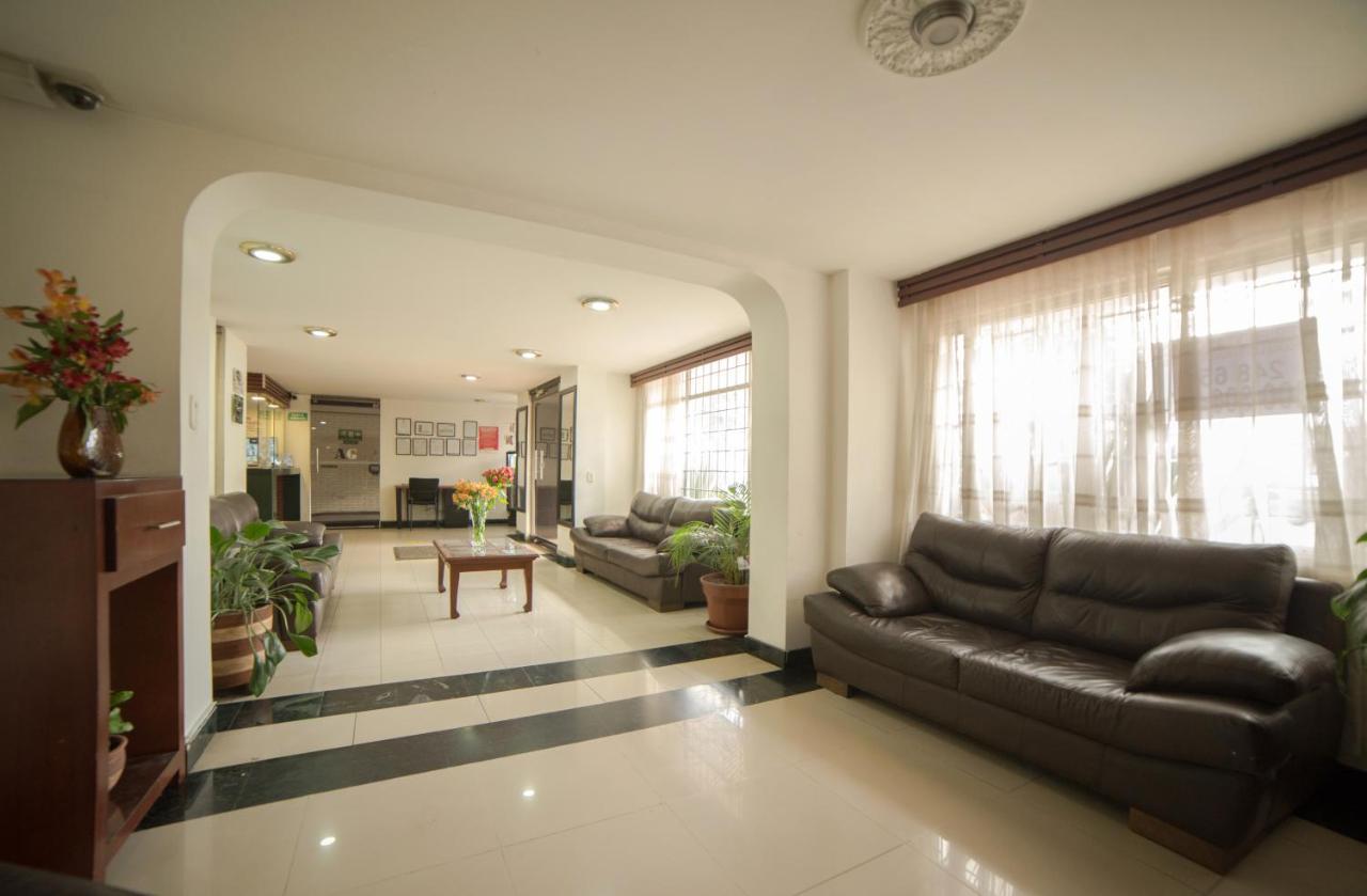 Apartamentos Galerias Богота Екстериор снимка
